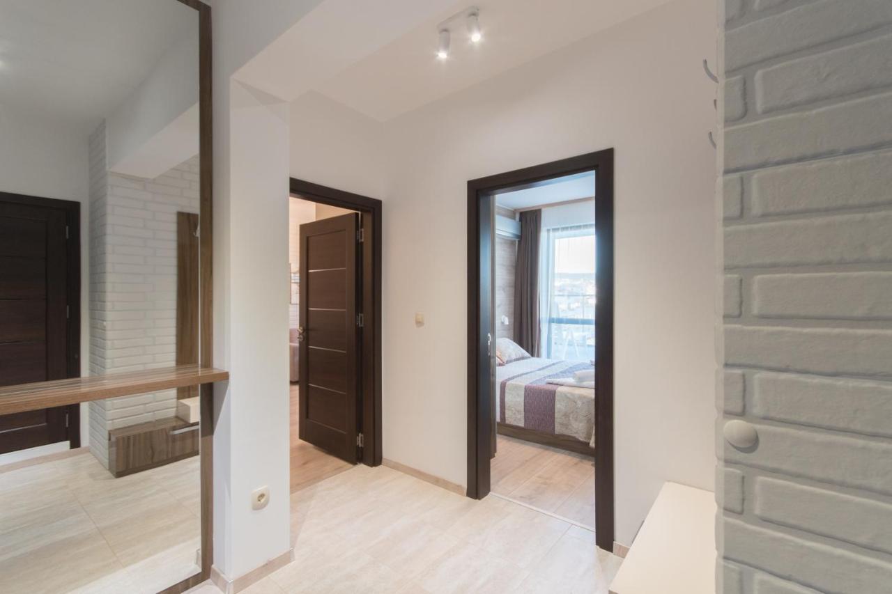 City Apartments Triumph Varna Luaran gambar